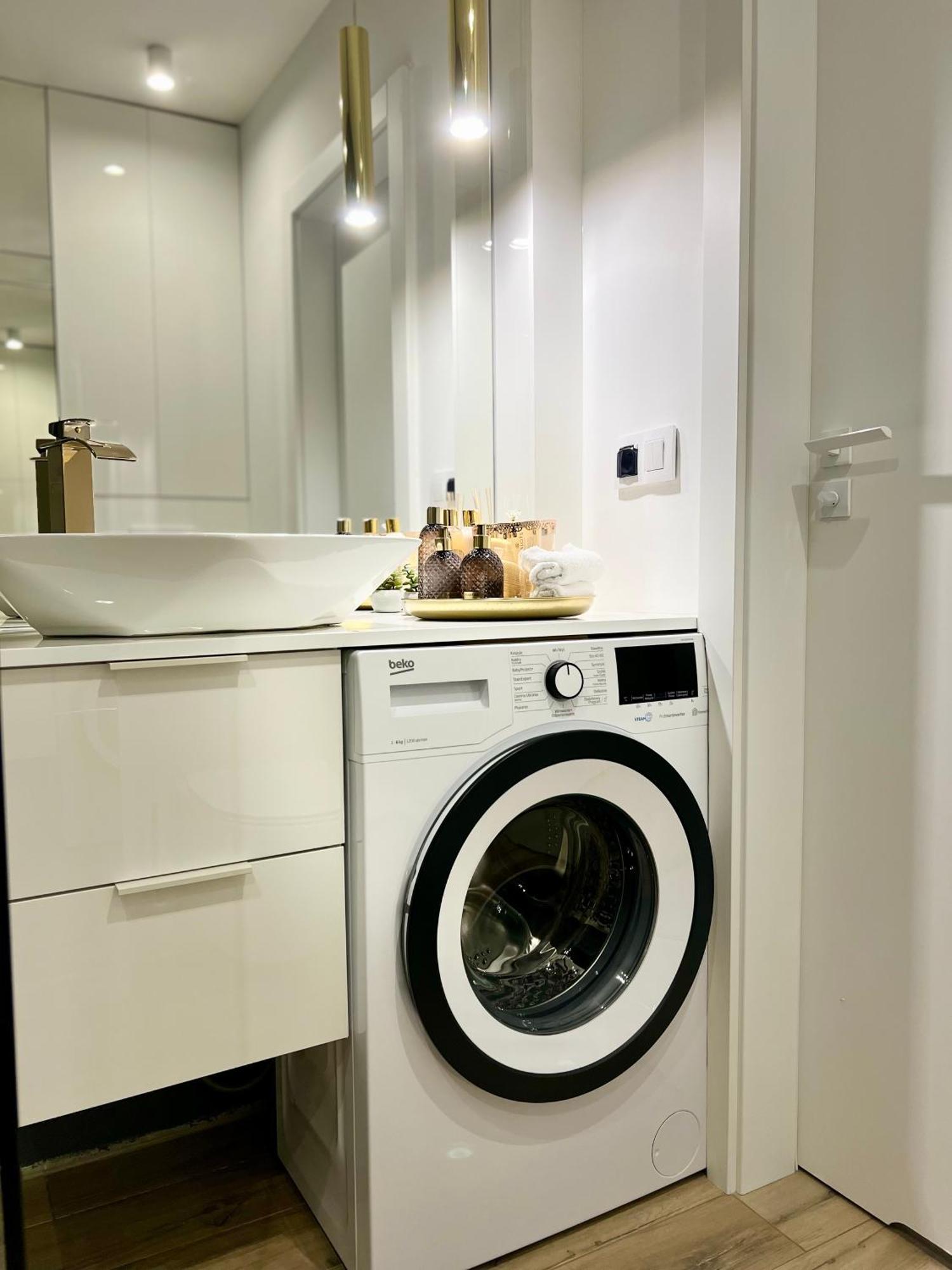 M&S Lux Apartments Kochanowskiego ウッチ エクステリア 写真